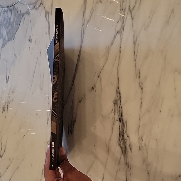 BRAND NEW PATEK PHILIPPE COFFEE TABLE OFFICE BOOK DECOR 2022-2023 - Picture 3 of 3